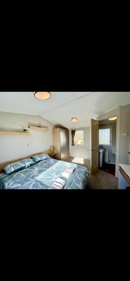 Tarka Holiday Park Ashford  エクステリア 写真